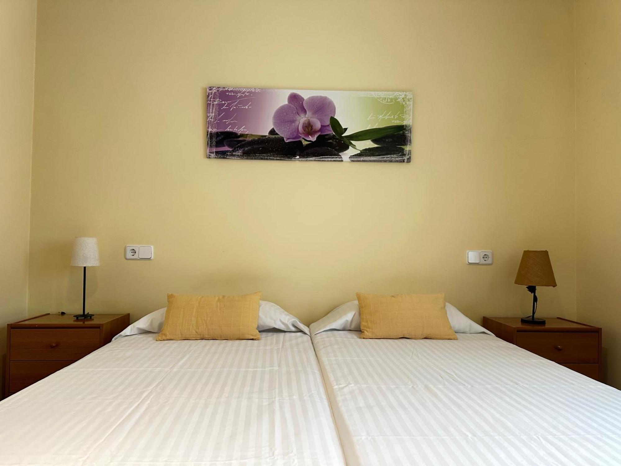 Agi Llotja Plazza Apartment Roses Luaran gambar