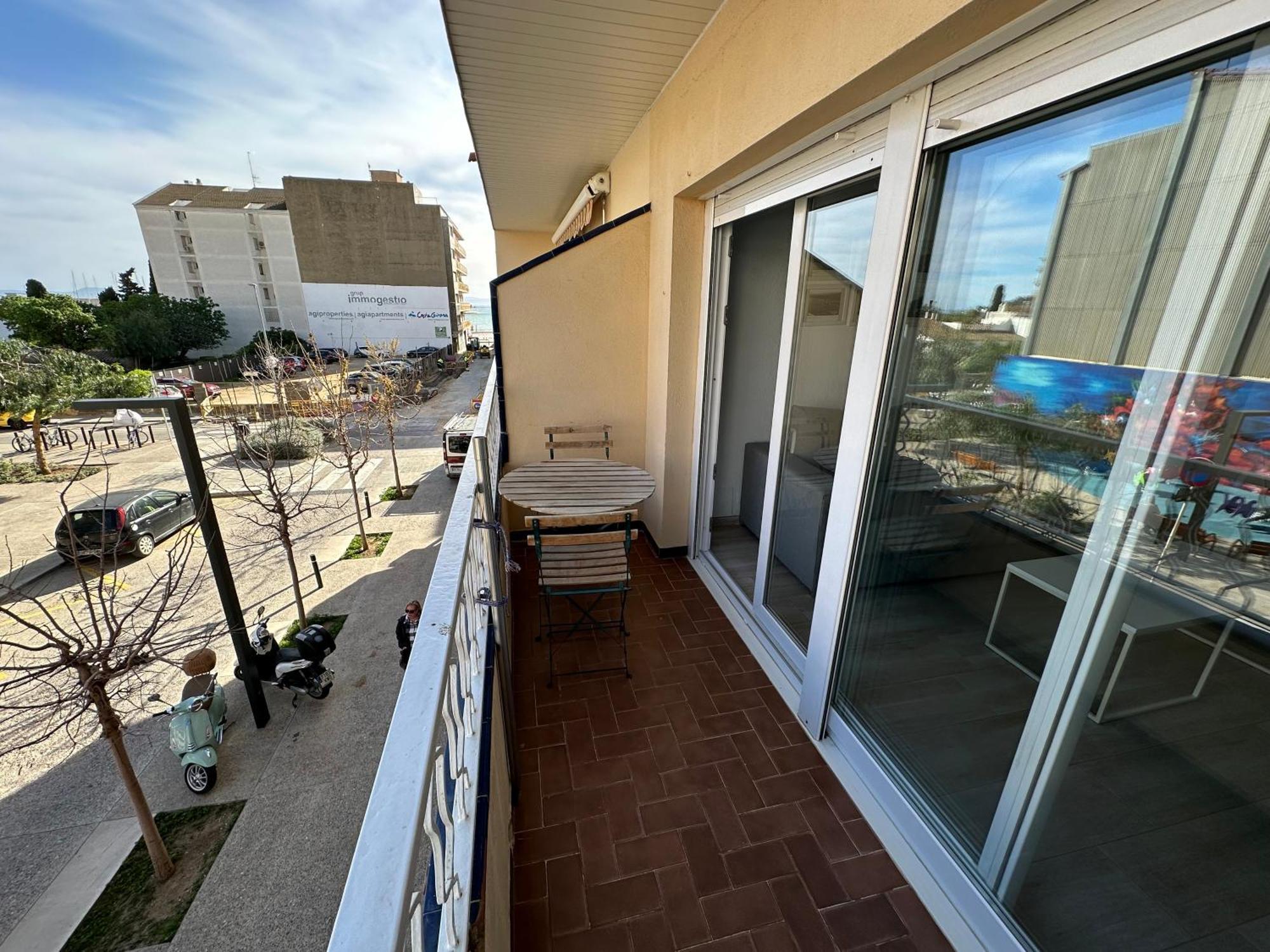 Agi Llotja Plazza Apartment Roses Luaran gambar